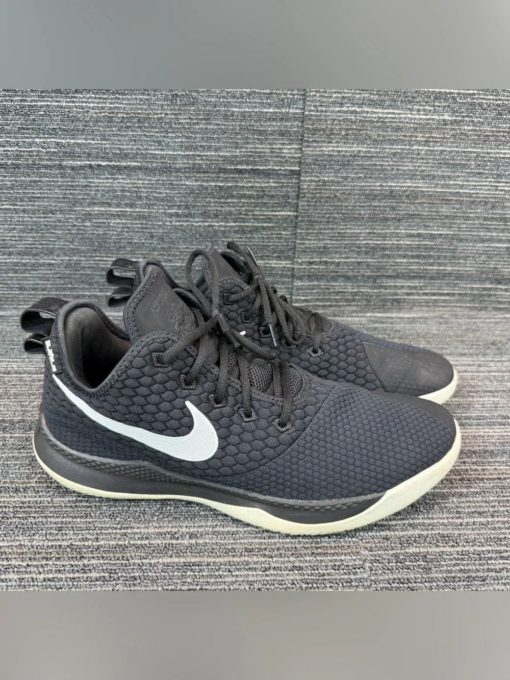 Nike LeBron Witness 3 Black/White Mesh Basketball Shoes A04433-001 Men’s 14